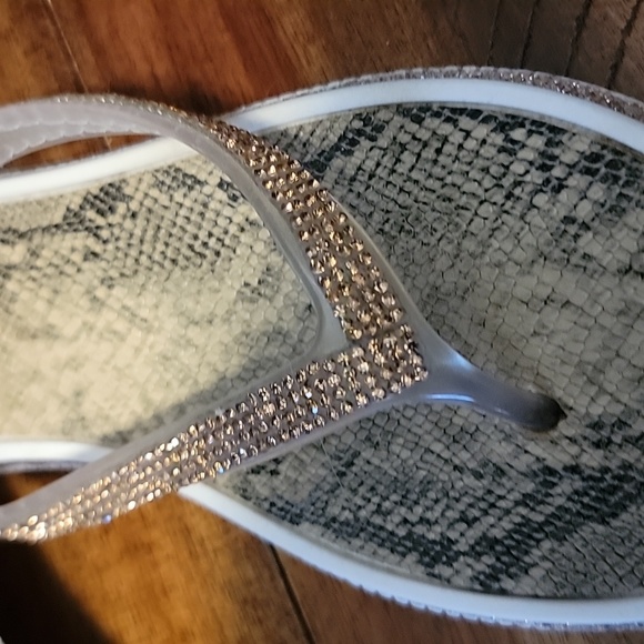 Verano Rio Gold Rhinestone Sandals - Picture 2 of 5